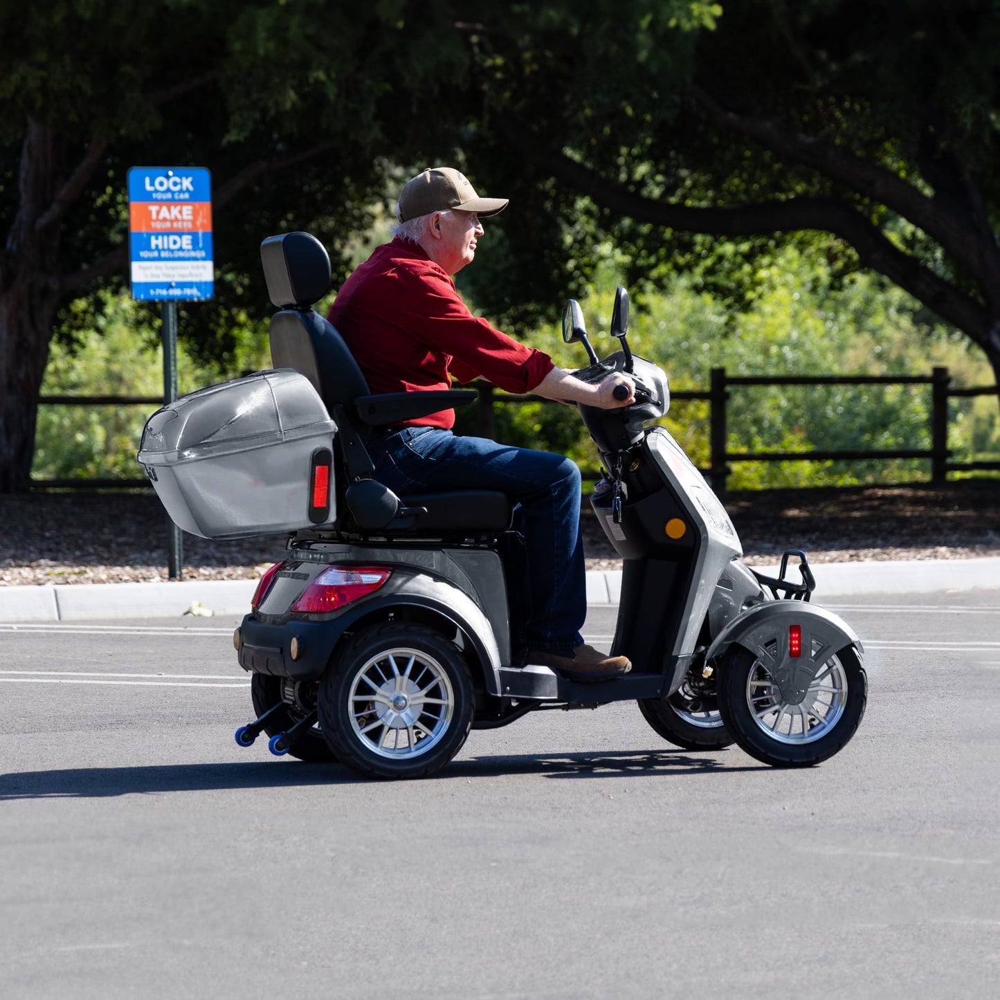 Upgrade Heavy Duty 4 Wheel Mobility Scooters for Seniors & Adults 500lbs Capacity,Arshin 800W All Terrain Fast Mobility Scooter for Travel,Electric Powered Chair,25 Miles Rang,Remote Key(Silver)