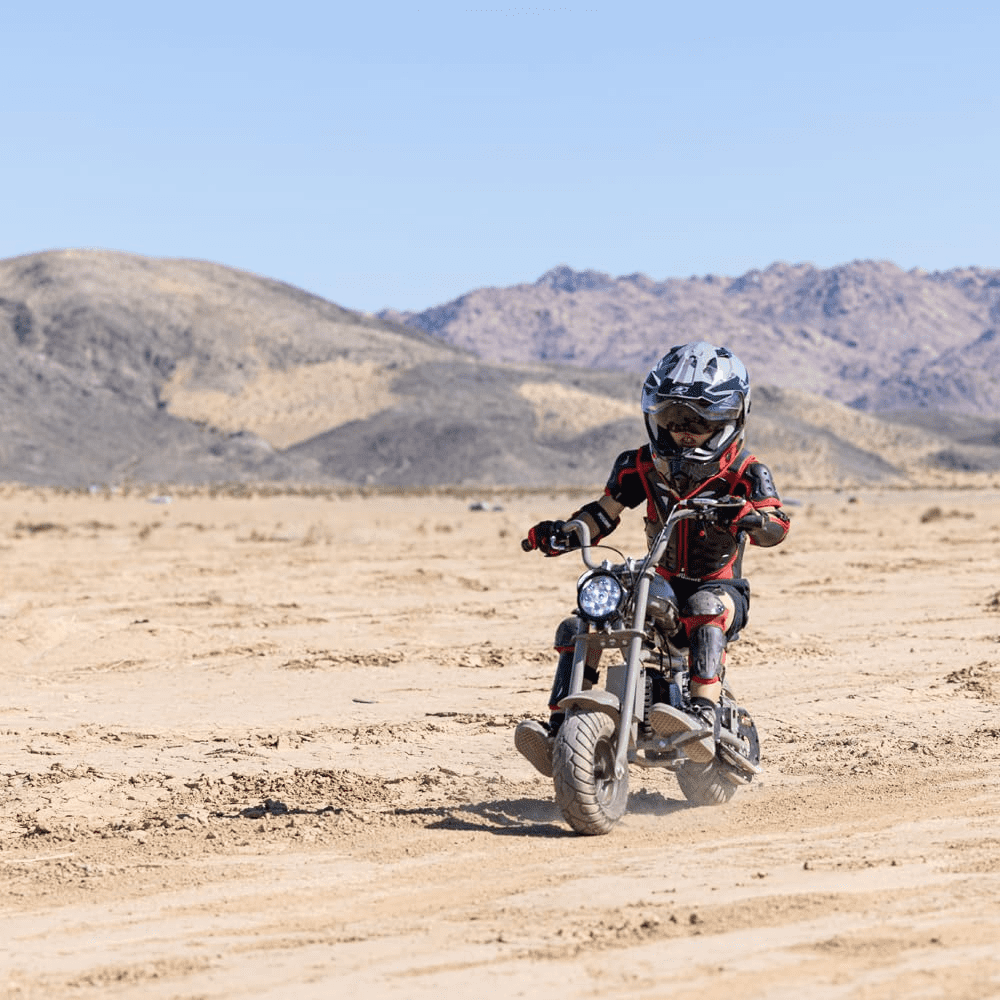 Aoemoe Gas Mini Chopper Bike, DB003 Model 49.4 CC 2-Stroke Dirt Bike with Big Headlight, Rear Shock Absorber, Metal Frame, Disc Brakes, Max Load 165Lbs, Up to 18Mph（Sand）